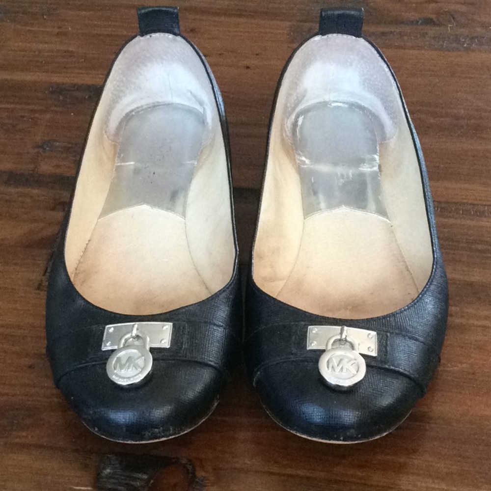 Michael Kors black ballet flat 6.5